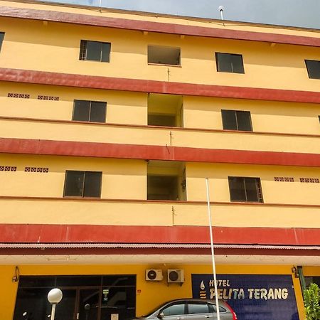 Oyo 3372 Hotel Pelita Terang Nagoya Luaran gambar