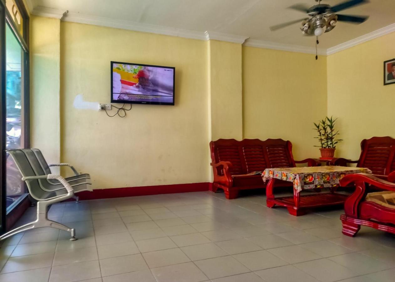 Oyo 3372 Hotel Pelita Terang Nagoya Luaran gambar