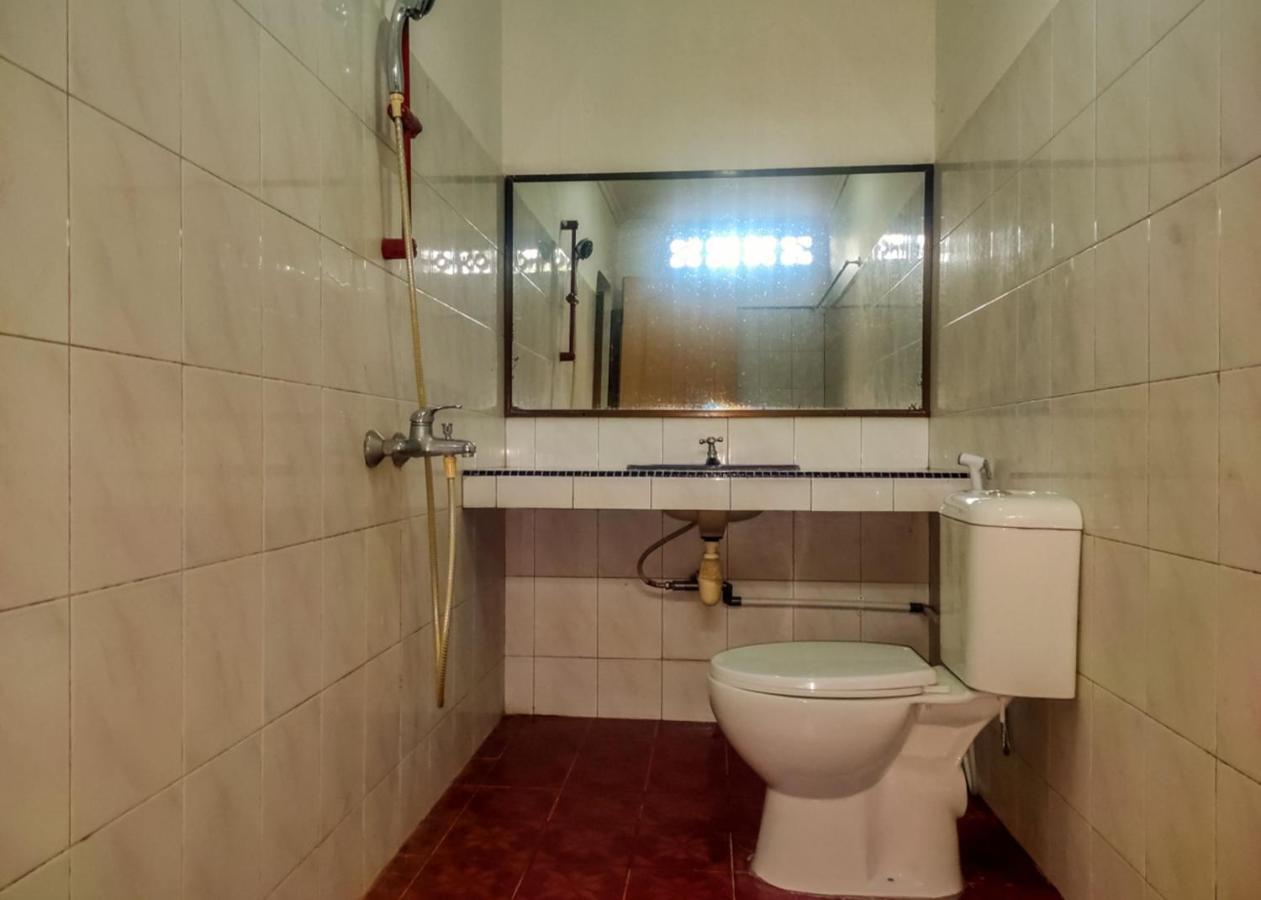 Oyo 3372 Hotel Pelita Terang Nagoya Luaran gambar