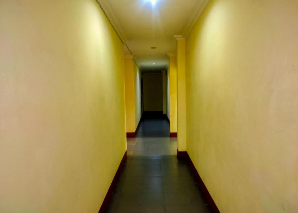 Oyo 3372 Hotel Pelita Terang Nagoya Luaran gambar