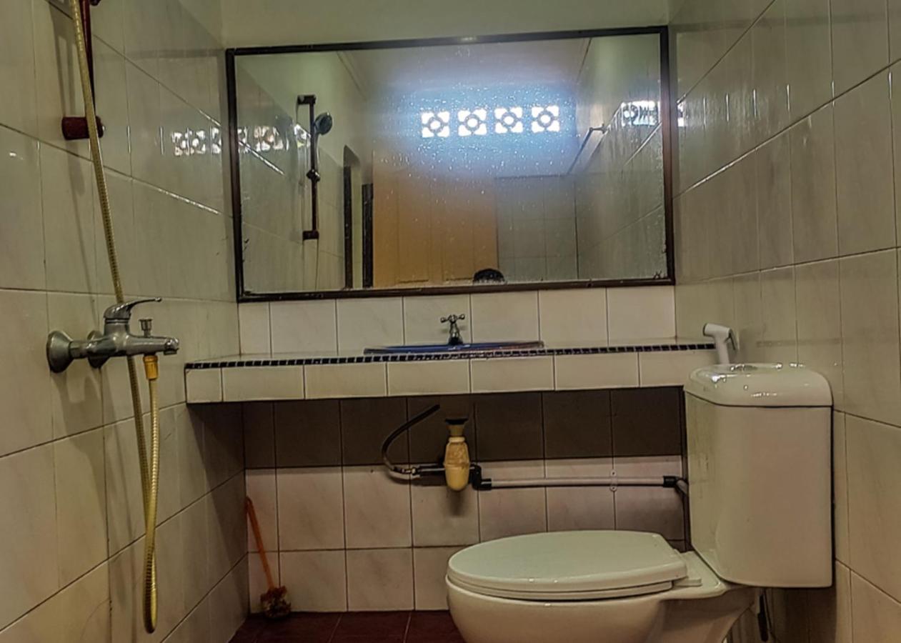 Oyo 3372 Hotel Pelita Terang Nagoya Luaran gambar