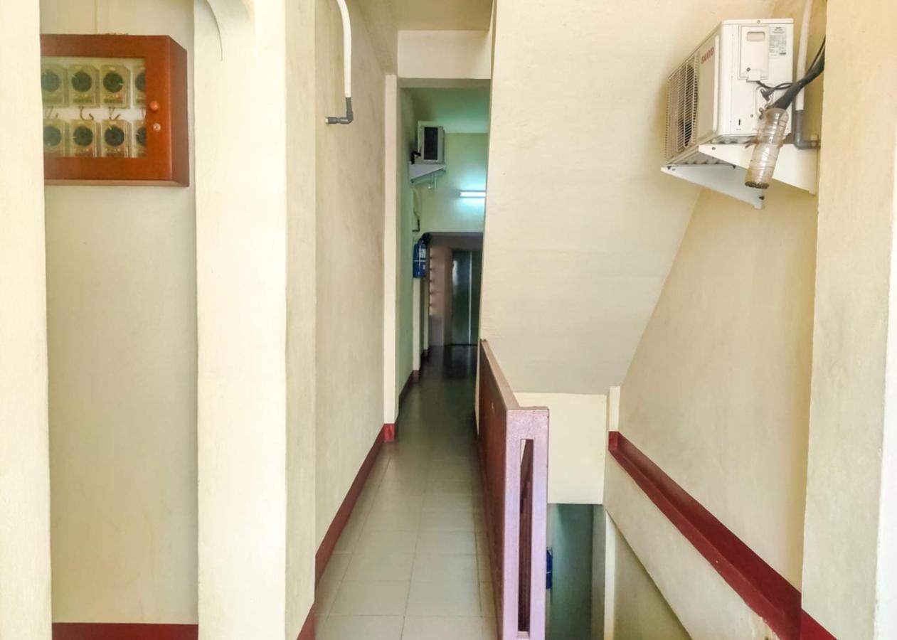 Oyo 3372 Hotel Pelita Terang Nagoya Luaran gambar