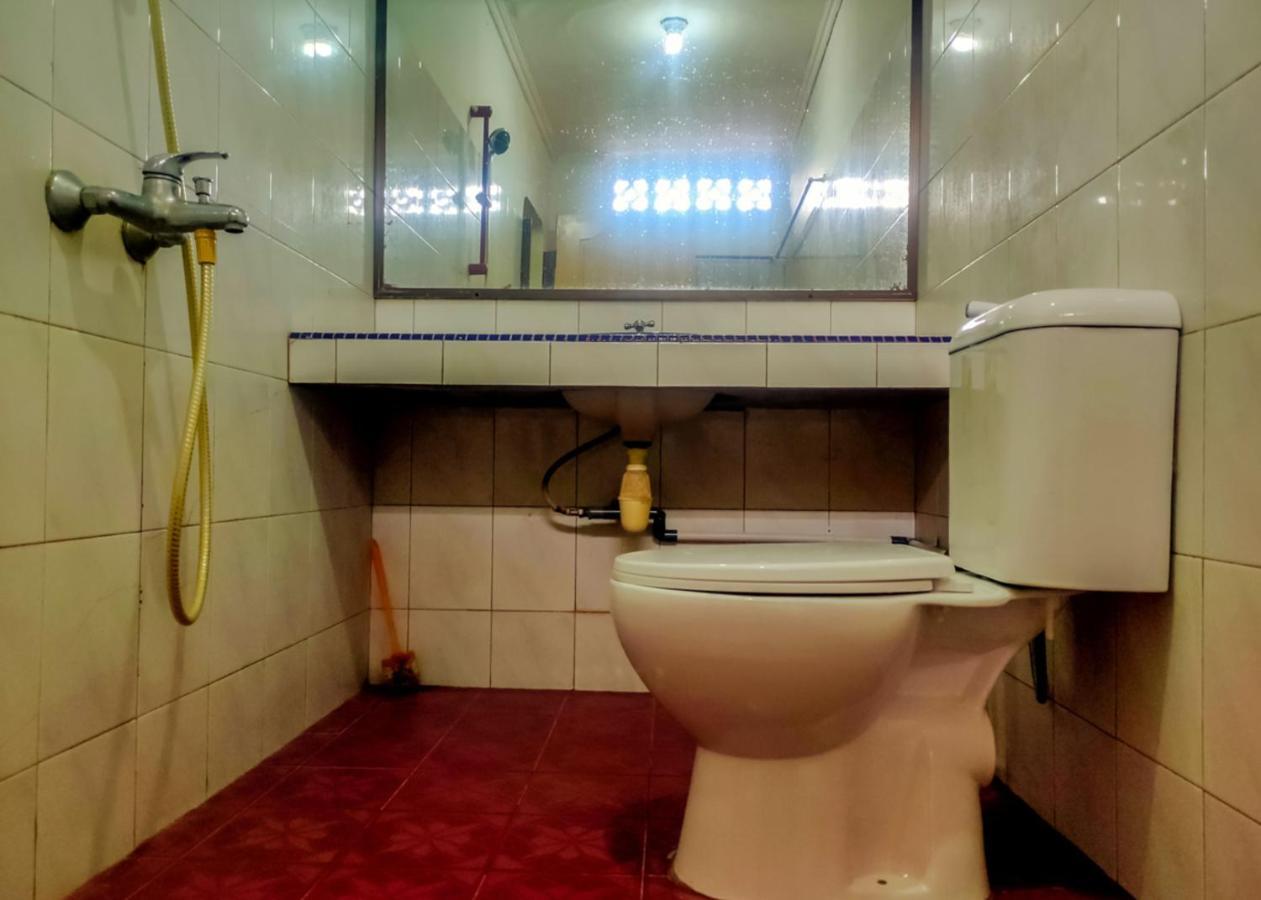 Oyo 3372 Hotel Pelita Terang Nagoya Luaran gambar