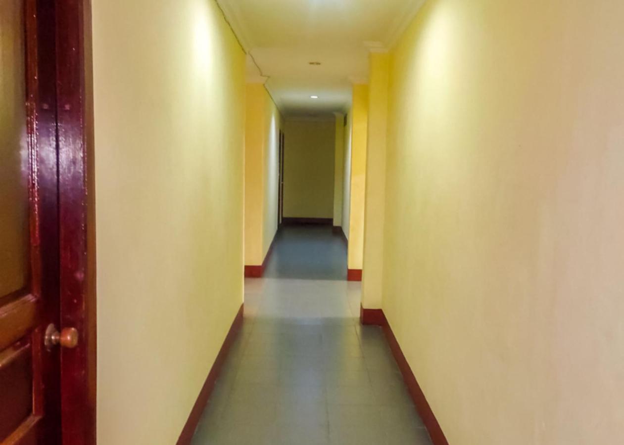 Oyo 3372 Hotel Pelita Terang Nagoya Luaran gambar
